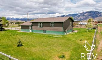 8 Mountain Dr, Cody, WY 82414
