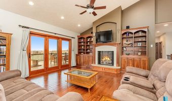435 N Chestnut Blvd, Brandon, SD 57005