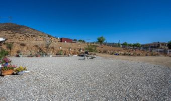 9555 Hierba Road 1/2, Agua Dulce, CA 91390