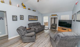 30421 Pueblo Ct, Adel, IA 50003