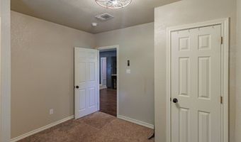 101 N Hubbard St, Alvord, TX 76225