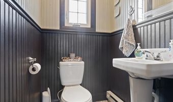 3230 Chestnut Ave, Altoona, PA 16601