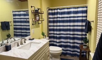 914 Hailey St, Ardmore, OK 73401