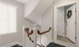 419 Broadway 5, Newport, RI 02840