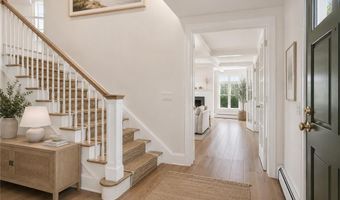 517 Tuckerman Ave, Middletown, RI 02842