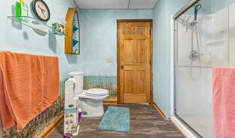 5869 Beechwood Ave, Alliance, OH 44601