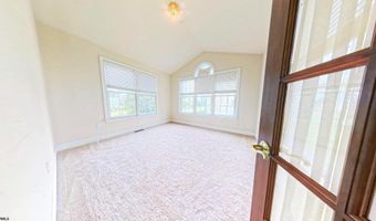 203 Cynwyd Dr, Absecon, NJ 08201