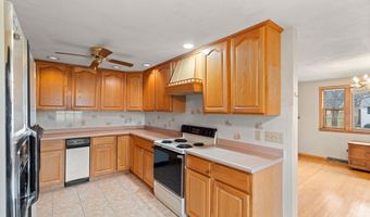 7 Wirling Dr, Beverly, MA 01915
