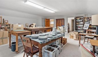 12 Lampercock Ln, Lincoln, RI 02865