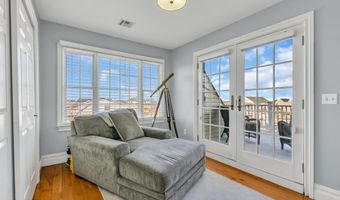 221 Magnolia Dr, Bayville, NJ 08721