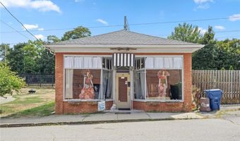 134 Duke St, East Greenwich, RI 02818