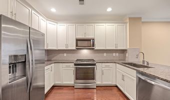 2111 RICHMOND Hwy 101, Alexandria, VA 22301