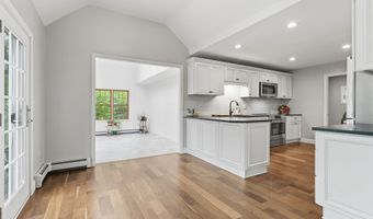 287 S Bear Hill Rd, Chaplin, CT 06235