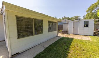 107 6th St, Barnegat, NJ 08005