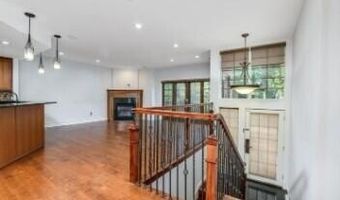 934 W Huron St, Ann Arbor, MI 48103