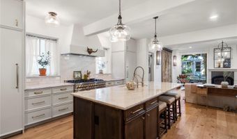 2566 S Clayton St, Denver, CO 80210