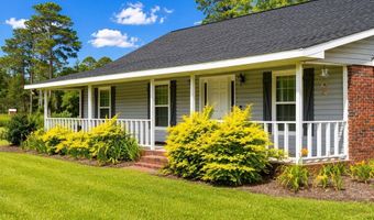 1194 Blackshear Hwy, Baxley, GA 31513