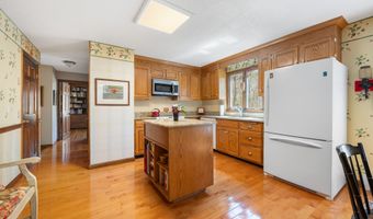 7 Partridge Ln, Burlington, CT 06013