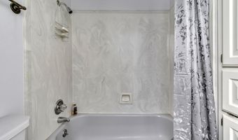 510 Bay Pointe Cir, Brandon, MS 39047