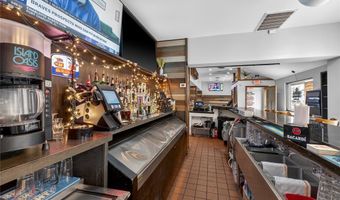 8713 Gravois Rd, Affton, MO 63123