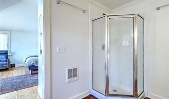 264 Sowams Rd, Barrington, RI 02806