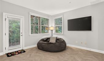 142 Brindle Ln, Alpharetta, GA 30009