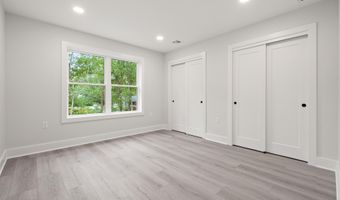Mckinley Avenue, Bayville, NJ 08721