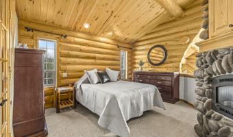 244 BLACK MOUNTAIN Ln, Alpine, WY 83128