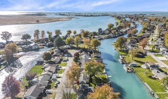 7284 Cardinal, Algonac, MI 48001