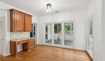 1496 Fallsbrook Ct NW, Acworth, GA 30101