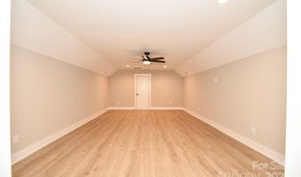 1202 Louise Ln, Albemarle, NC 28001