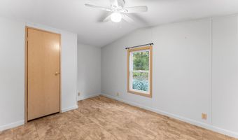 1 Pine Grove Ln, Augusta, ME 04330