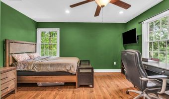 41 Sears Ave, Atlantic Highlands, NJ 07716