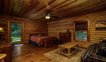 740 Log Cabin Rd, Arapahoe, NC 28510