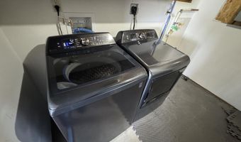 2214 S Lawson St, Aberdeen, SD 57401