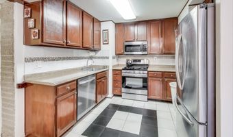 7753 PATRIOT Dr 26, Annandale, VA 22003