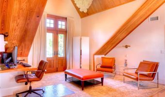 294 Ocean Ave, Newport, RI 02840