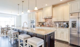 22613 NAUGATUCK Sq, Ashburn, VA 20148