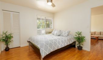 239 Mananai Pl 54F, Honolulu, HI 96818
