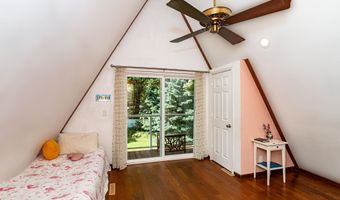 532 W Riverside Rd, Ames, IA 50010