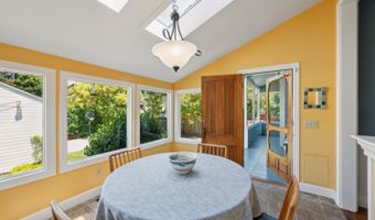 539 Benton St, Santa Rosa, CA 95404