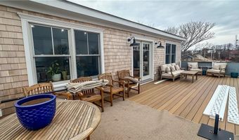 454 Ocean Ave, Block Island, RI 02807