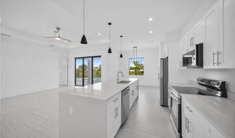 3539 NE 14th Pl, Cape Coral, FL 33909