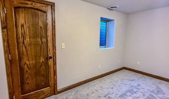 2410 Quail Run Blvd, Aberdeen, SD 57401