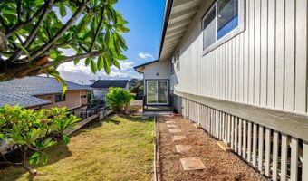 98-1743 Ulu St, Aiea, HI 96701