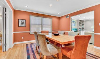 5829 MARBURY Rd, Bethesda, MD 20817