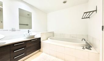 2950 NE 188th St 525, Aventura, FL 33180