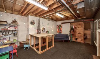 33943 Mill Creek Dr, Adel, IA 50003