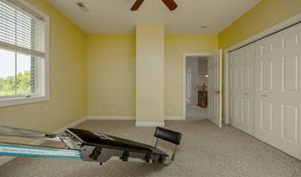 660 Birch Hollow Dr, Antioch, IL 60002