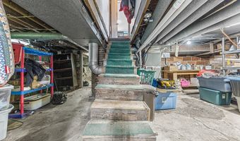 5869 Beechwood Ave, Alliance, OH 44601